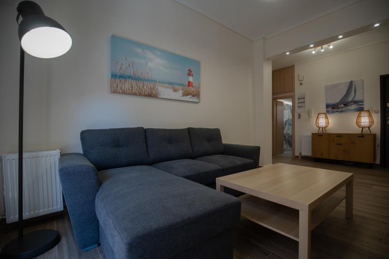 Max Blue Apartment, A Stay Like No Other 比雷埃夫斯 外观 照片